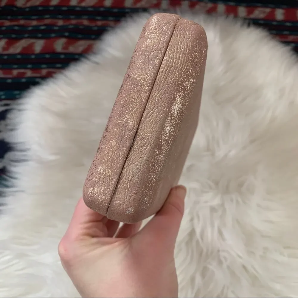 Sondra Roberts Baby Pink Blush Metallic clutch - Picture 5 of 10